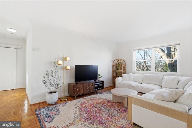 Building Photo - 3470 Martha Custis Dr