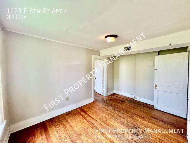 Foto del edificio - 1223 E 8th St