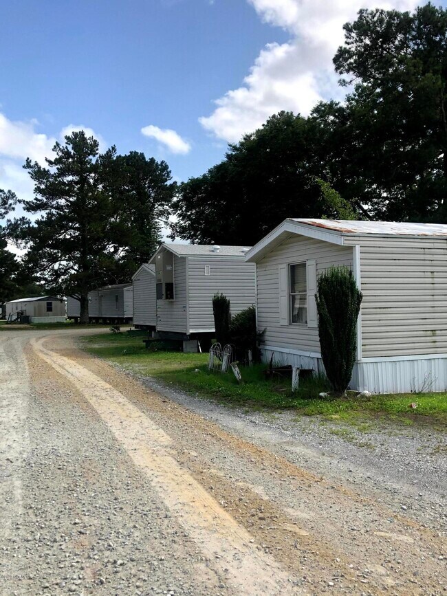 Building Photo - 109 Pippen Ln