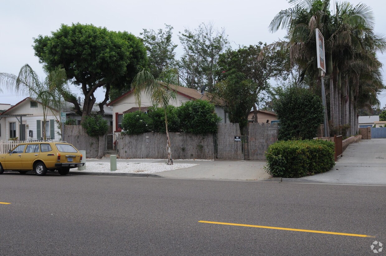 Foto del edificio - 3085 Roosevelt St