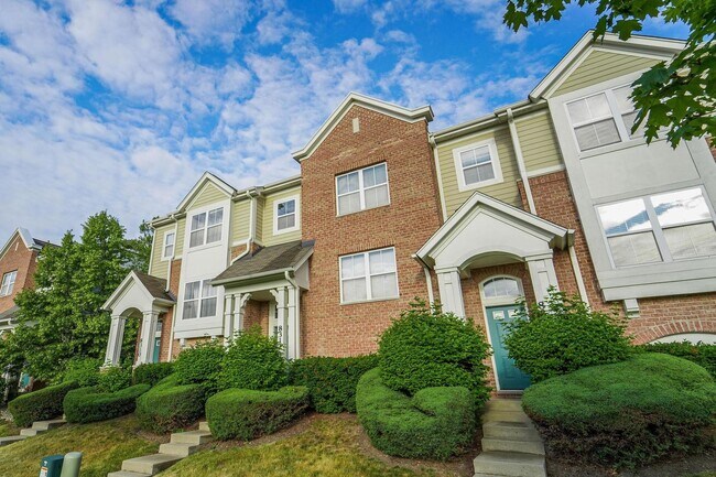 Building Photo - 8312 Avalon Dr
