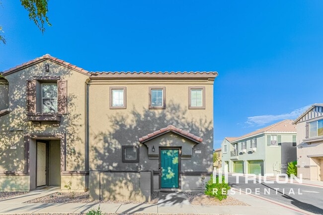 Building Photo - 1250 S Rialto