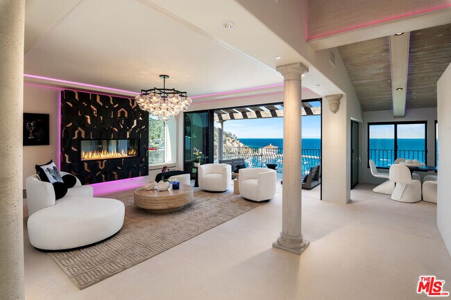 Foto del edificio - 335 Wrigley Rd