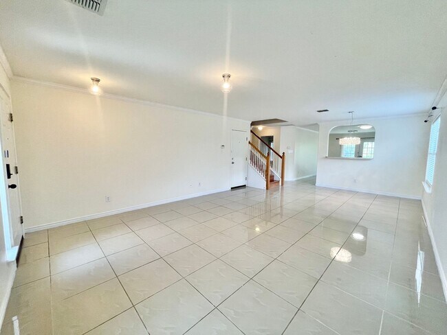Building Photo - Beautiful 4 Bedroom Home in Gated Community!