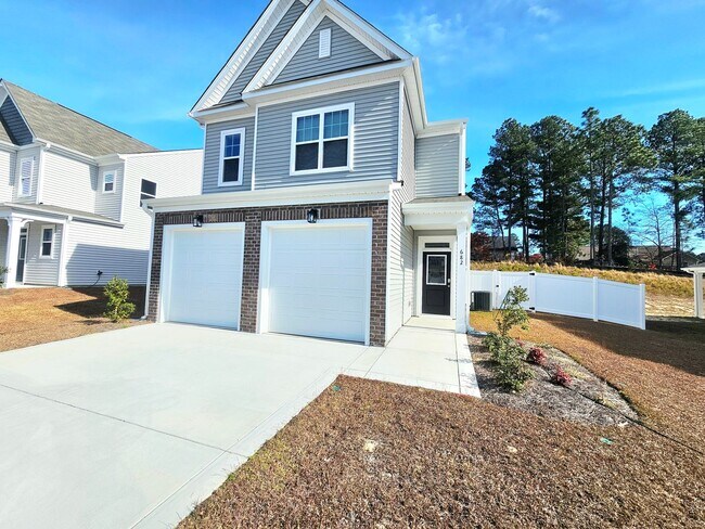 Foto del edificio - Gated Community with Amenities!