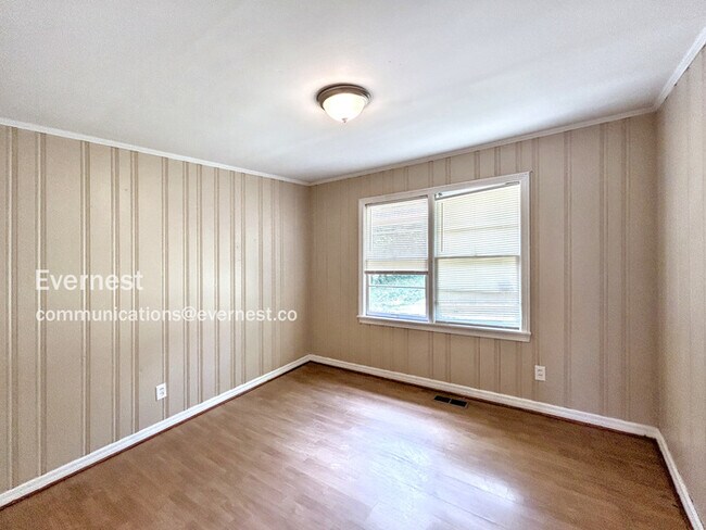 Foto del edificio - 2320 5th St NW