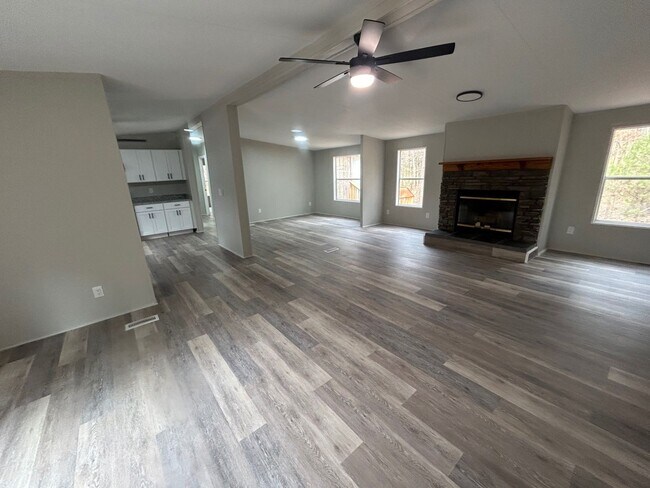 Building Photo - 1362 Winterwood Rd