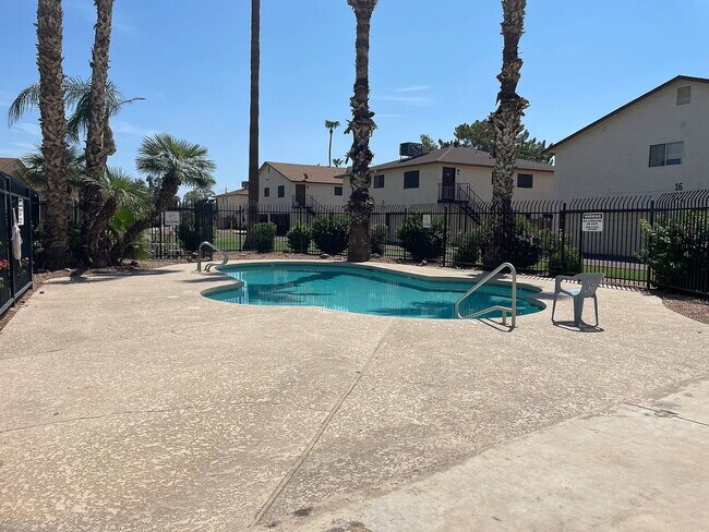 Building Photo - Prime Mesa Location with Community Pool & Strong Rental Appeal