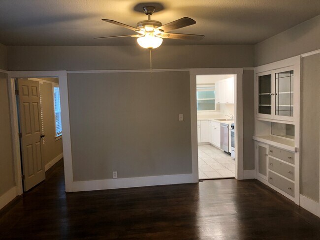 dinning room - 2800 H St