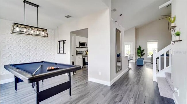 Building Photo - 8700 Eton Ct