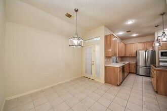 Building Photo - 1123 Spinnaker Way
