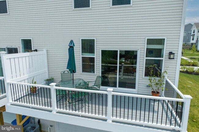 Building Photo - 812 Hoopes Ln