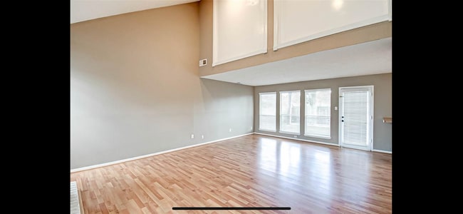 Building Photo - 2854 Mesquite Dr