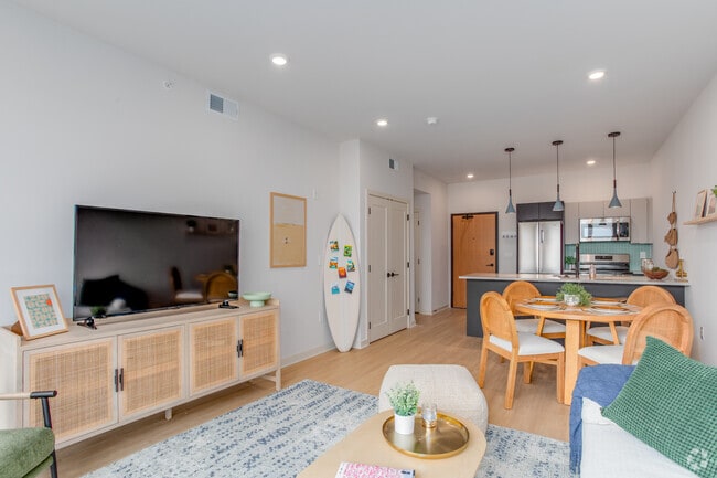 1BR, 1BA - 708SF - Living Room - The Americana