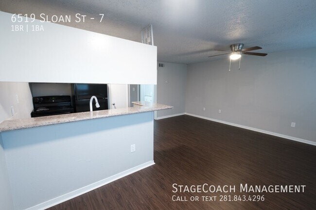 Foto del edificio - 6519 Sloan St