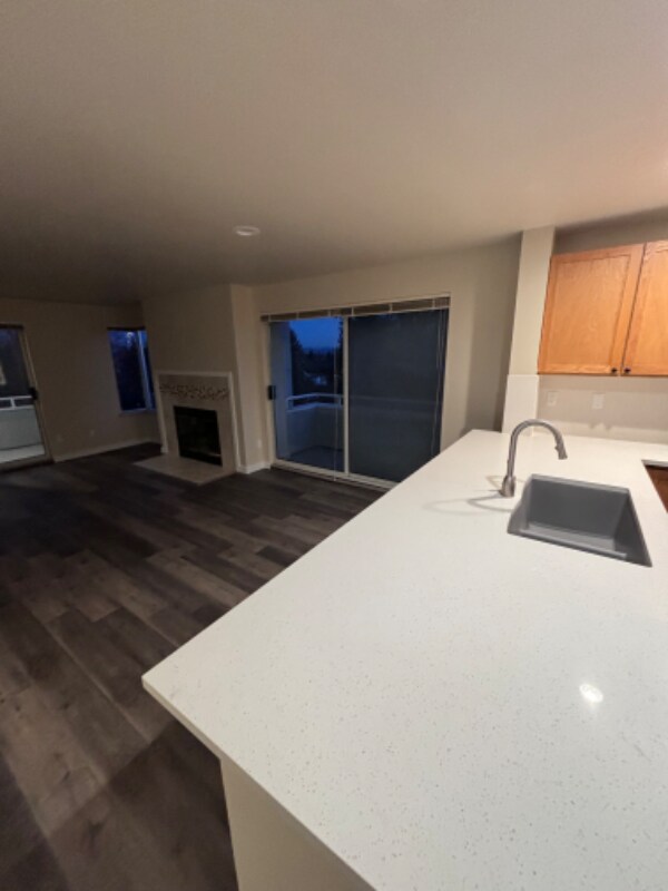 Foto del edificio - 7750 15th Ave NE