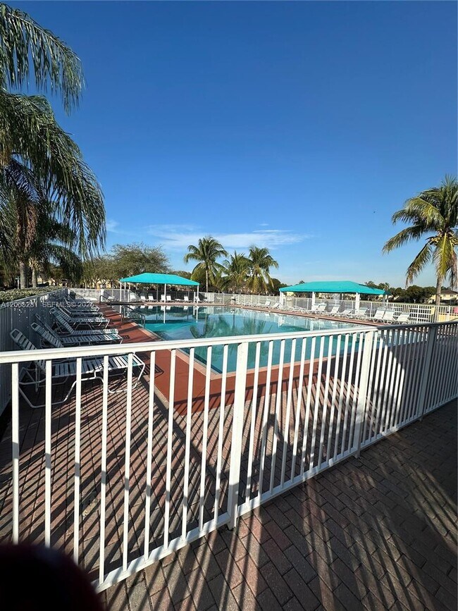 Foto del edificio - 1522 SE 24th Ct