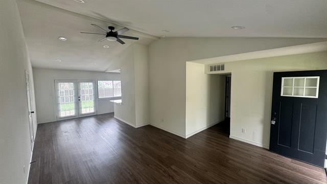 Foto del edificio - 500 Scarlet Oak St