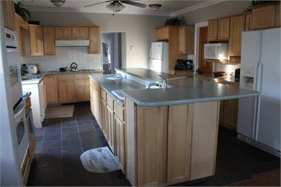 Building Photo - 825 E 12500 S