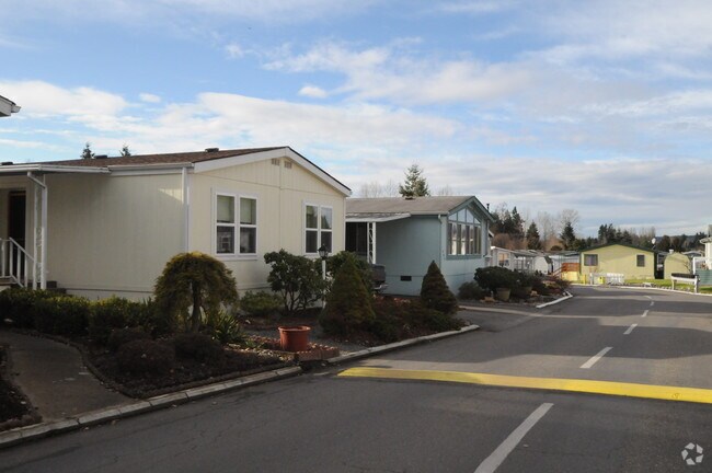 Building Photo - 6118 67th Ave NE