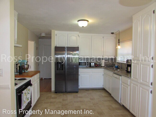 Foto del edificio - 3 br, 2 bath House - 177 Barber Street
