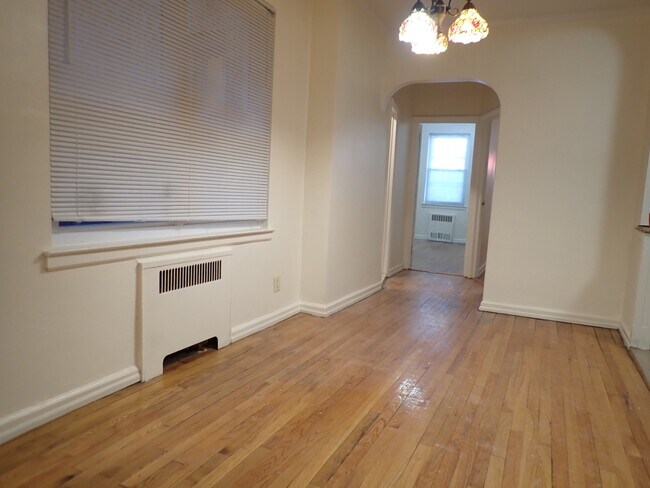 Foto del edificio - 386 E 54th St