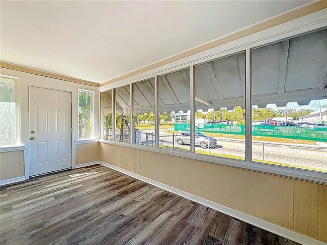 Foto del edificio - 944 18th Ave S