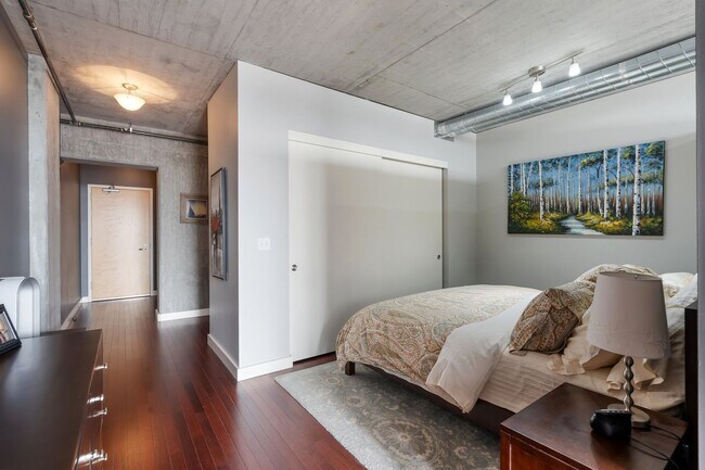 Foto del edificio - Civic Condominiums - FURNISHED 8th floor s...