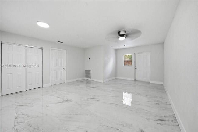 Building Photo - 3856 NW 207 St Rd