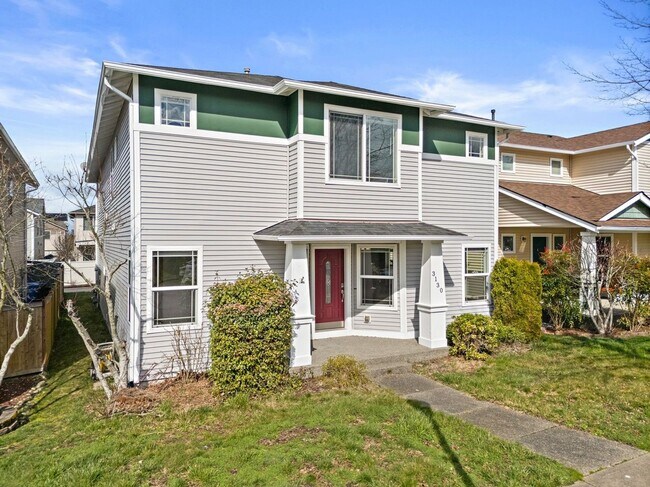 Building Photo - Spacious 4-Bed Home in DuPont | Huge Loft & 5 Mins to JBLM!
