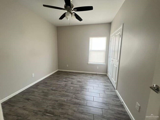 Foto del edificio - 7 Sandpiper Ave