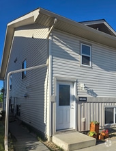 Building Photo - 9018 A-90192 92 Ave