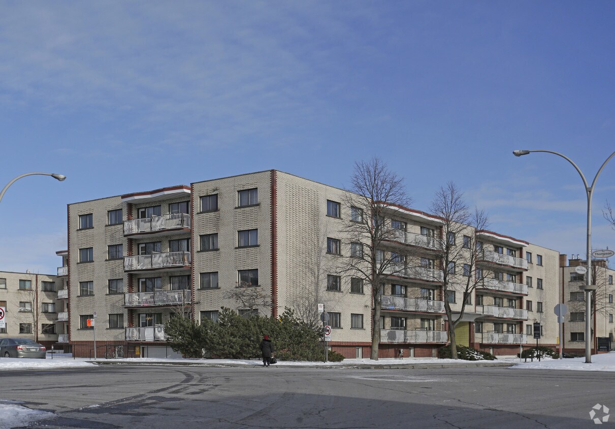 Building Photo - 415 de la Côte-Vertu