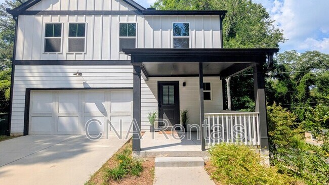 Foto del edificio - 2367 Summit Ave NW