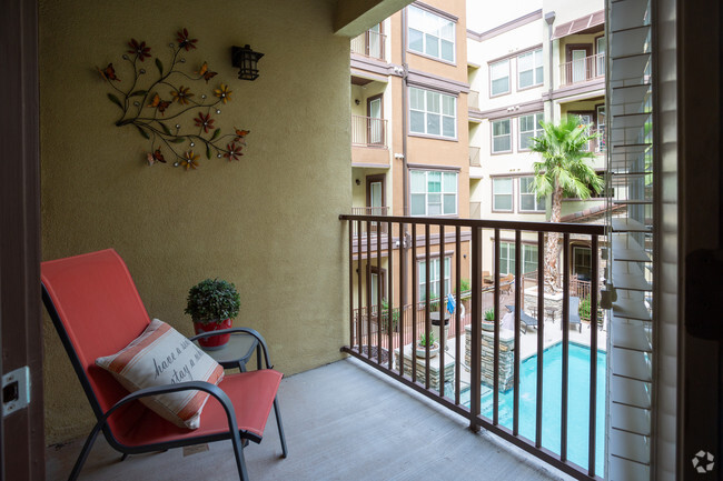 2 HAB, 2 BA: B1 - The View at Montecillo Apartments