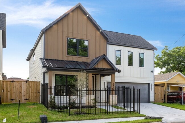 Building Photo - 3615 Gano St