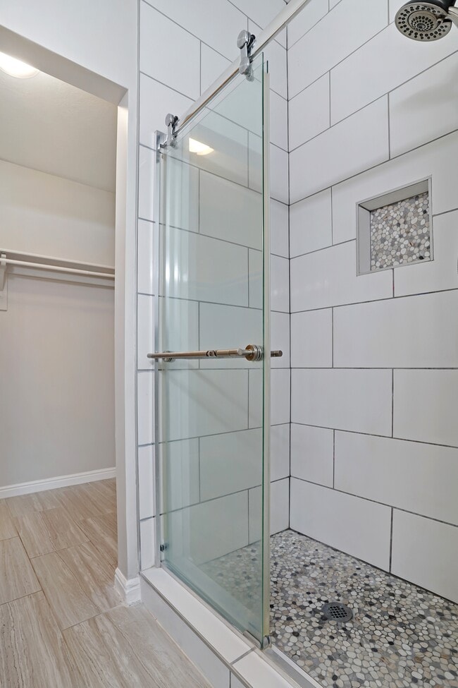 Building Photo - 623 W 930 N