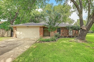 Building Photo - 6407 Crestside Dr