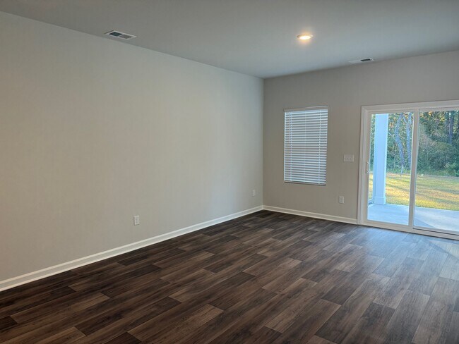 Foto del edificio - 1033 Arborwood Ln SW