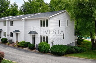 Building Photo - 54 Hollybrook Dr