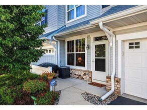Building Photo - 14649 Peridot Ter