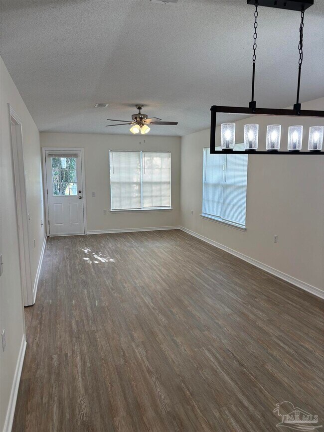 Foto del edificio - 1324 Jasper St