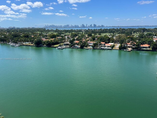 Building Photo - 5900 Collins Ave
