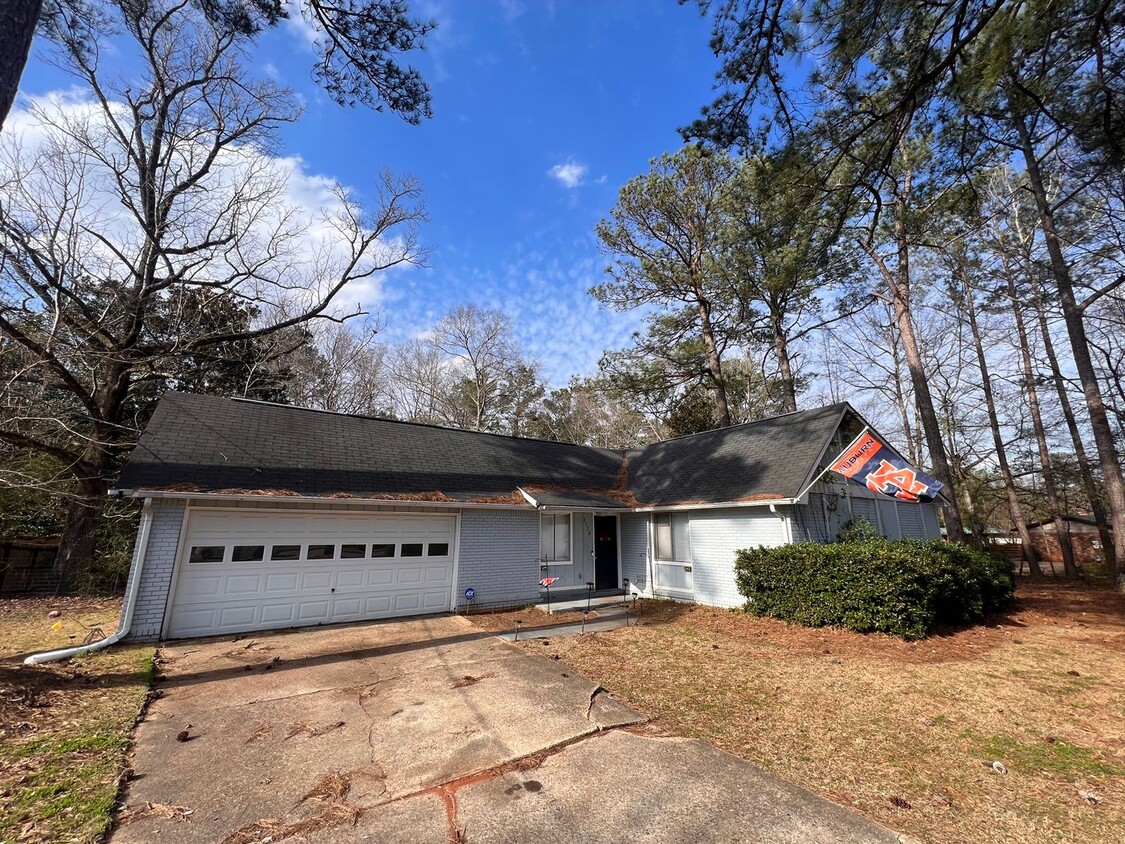 Primary Photo - Charming Northgate Home