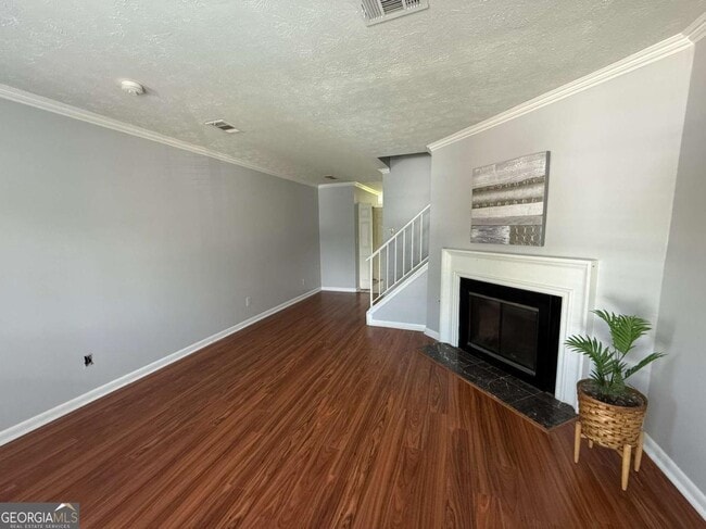 Foto del edificio - 6636 Witherington Ct NW