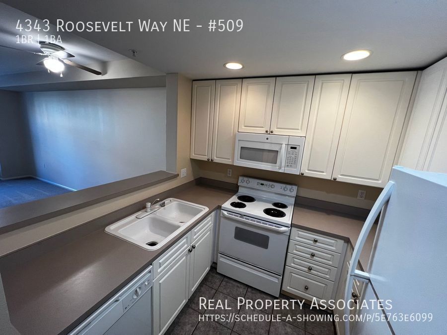 Primary Photo - 1 bed Condo, minutes to UW campus - Rent i...