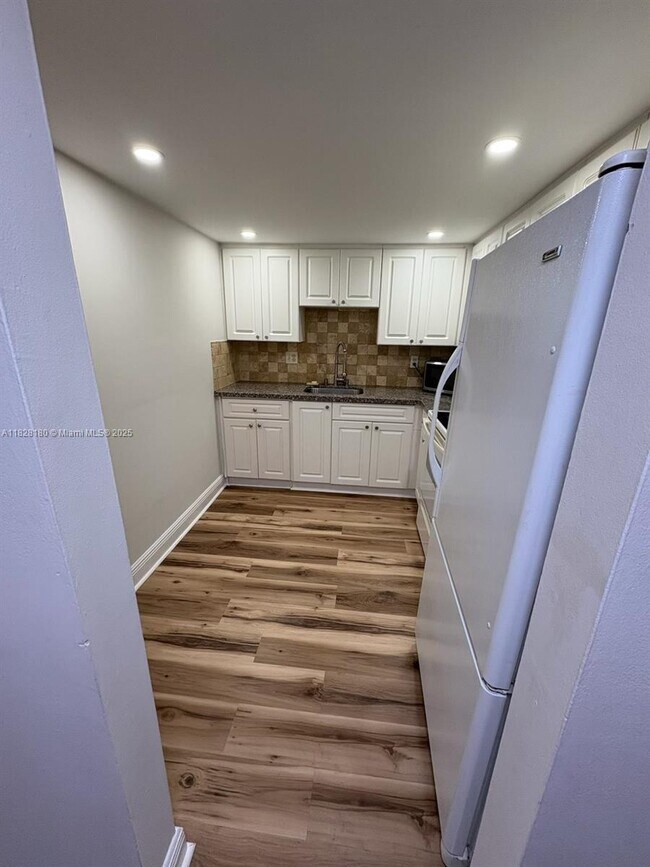 Foto del edificio - 8311 SW 142nd Ave