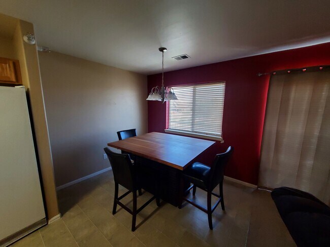 Foto del edificio - 2476 Orion Way