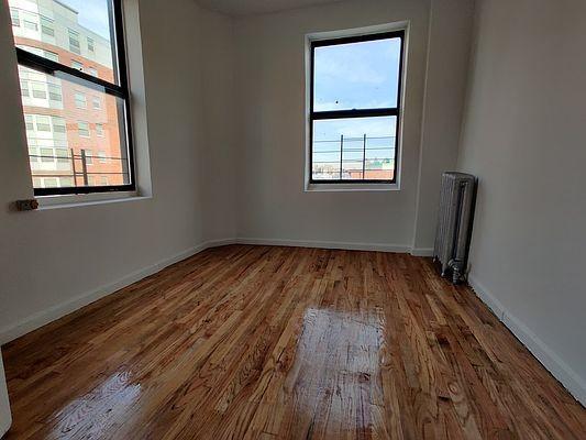 Foto del edificio - 1 bedroom in BRONX NY 10458