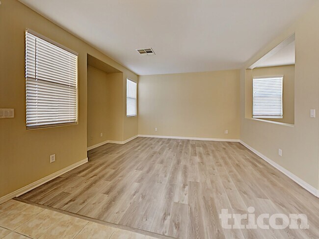 Foto del edificio - 4169 Beech Family St